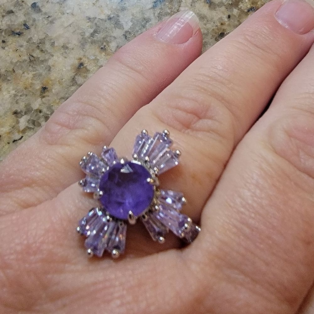 Ring bomb party ring size 8